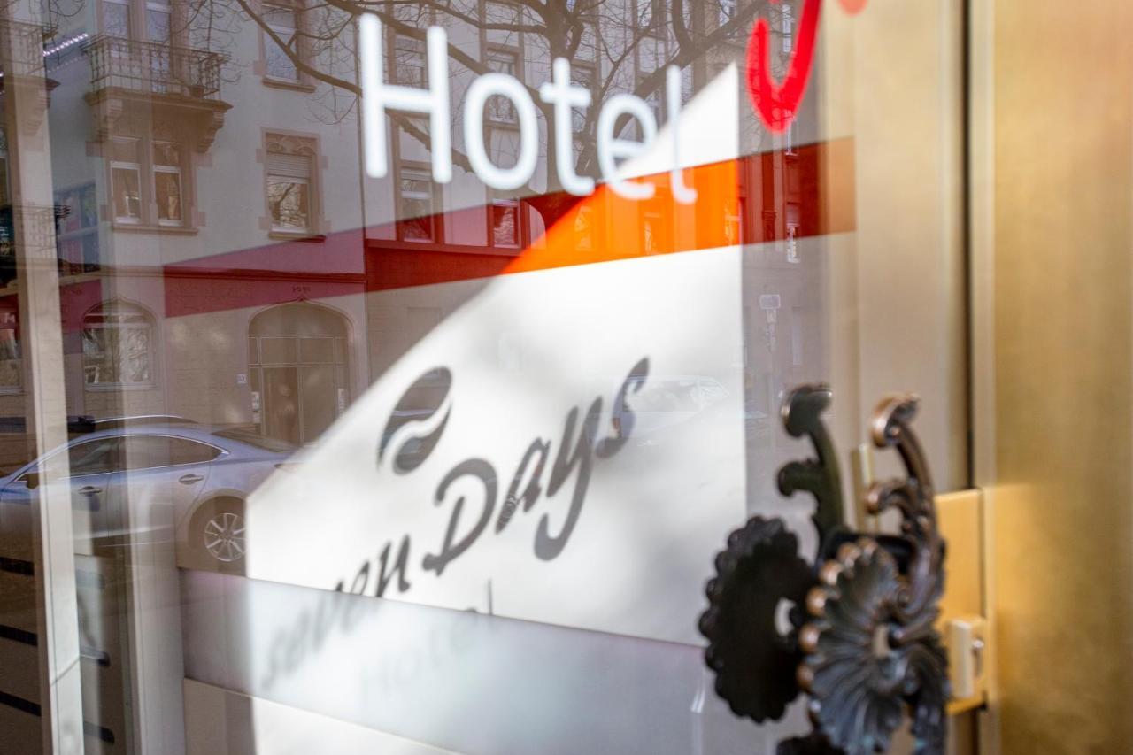 Sevendays Hotel Karlsruhe Exteriör bild