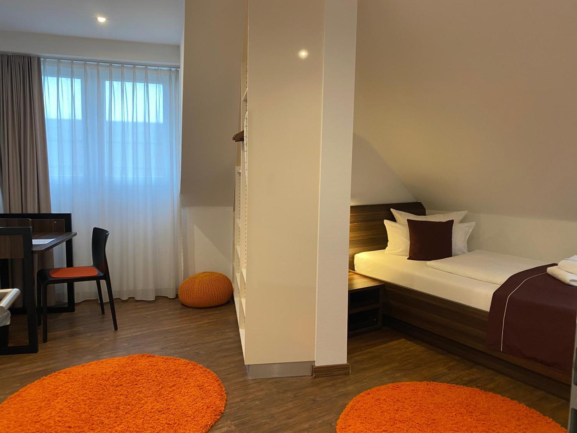 Sevendays Hotel Karlsruhe Exteriör bild