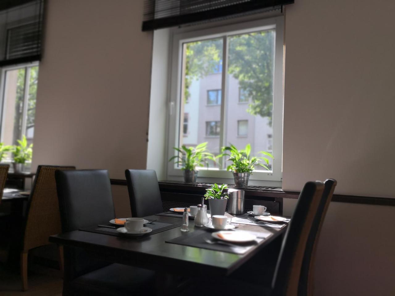 Sevendays Hotel Karlsruhe Exteriör bild